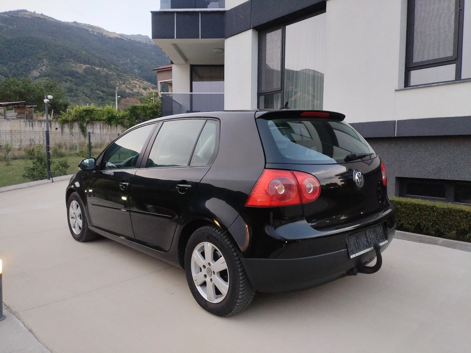VW Golf 2.0 TDI BMM-8V 6ск Клима Теглич Уникат , снимка 7 - Автомобили и джипове - 55366197