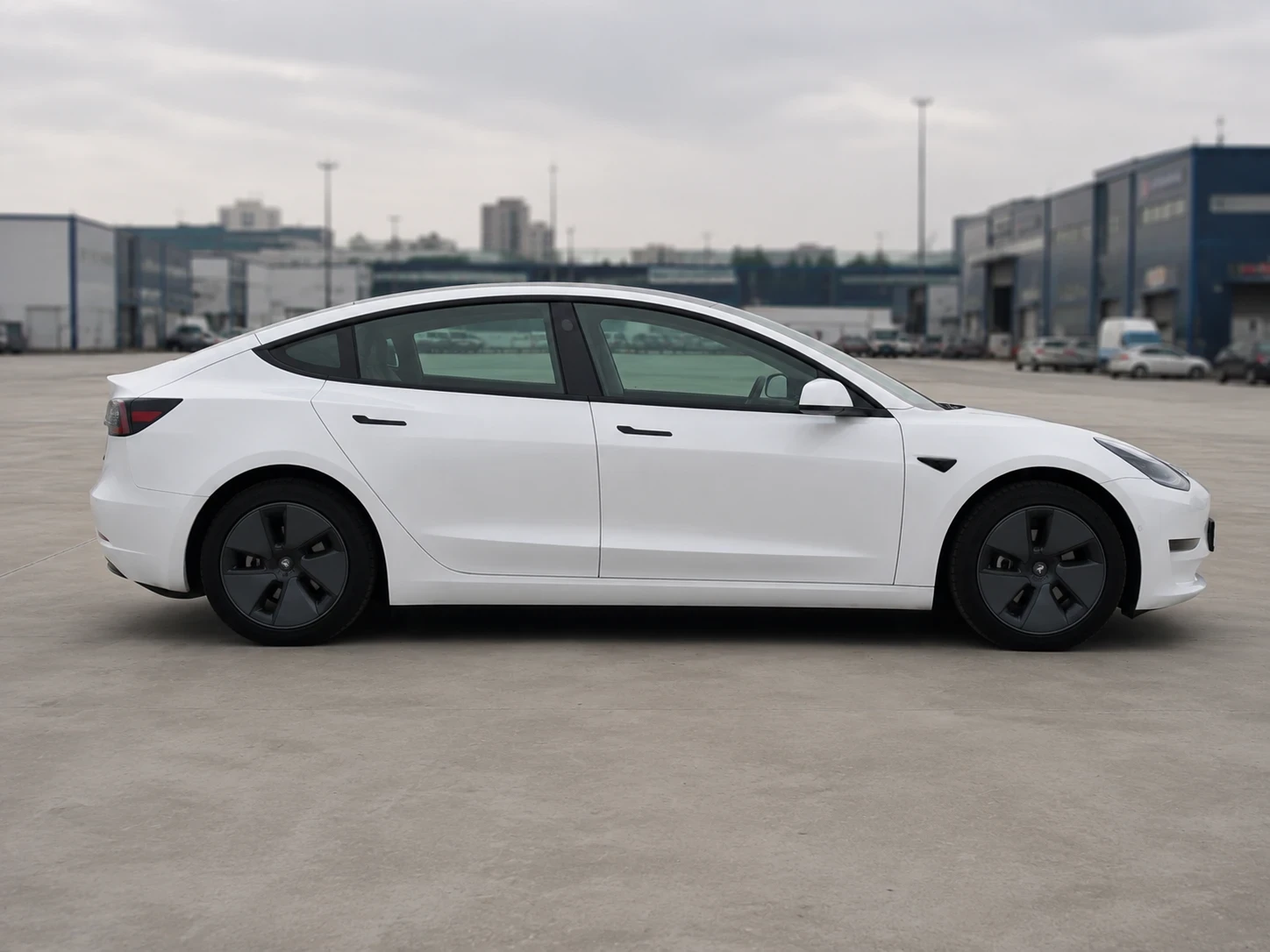 Tesla Model 3 Long Range Dual Motor, снимка 4 - Автомобили и джипове - 55531610