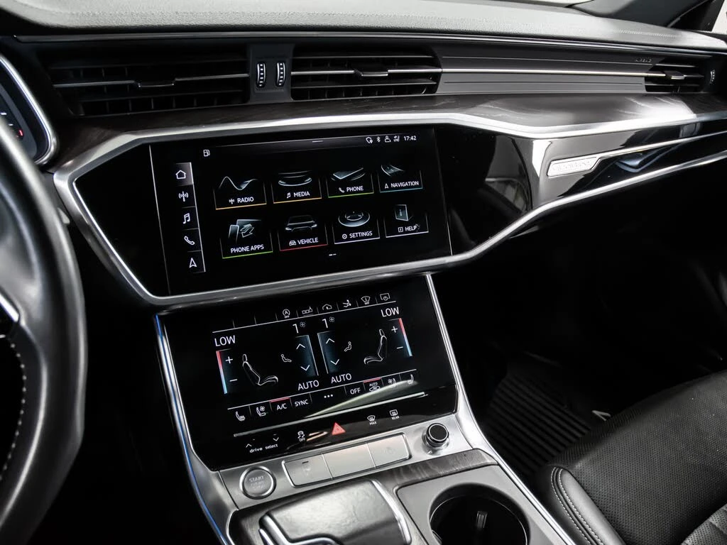 Audi A7 quattro Technik* АвтоКредит * (Цена до БГ), снимка 16 - Автомобили и джипове - 55658230