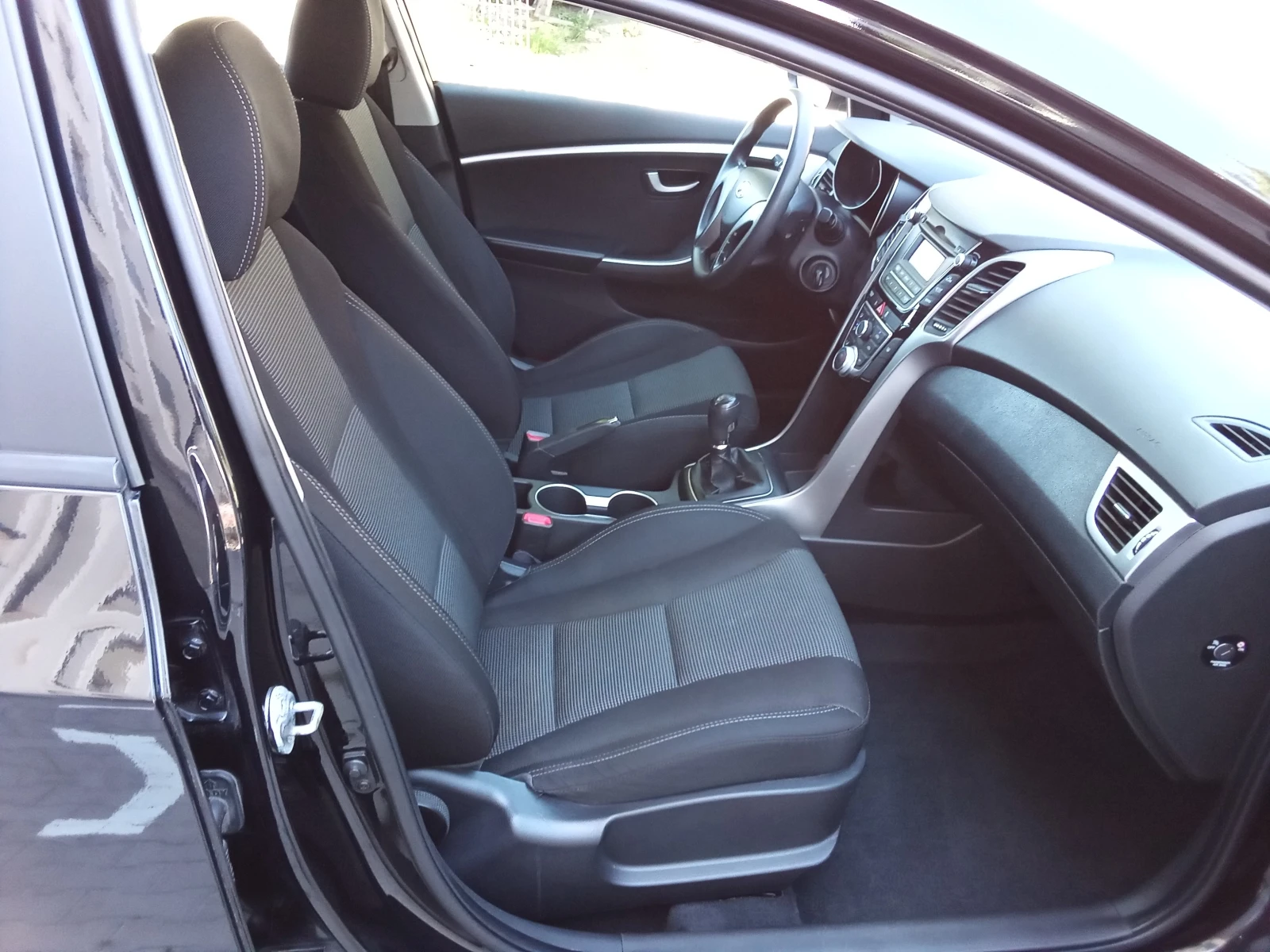 Hyundai I30 1.4CRDI-90kc. Euro5, снимка 11 - Автомобили и джипове - 56085506