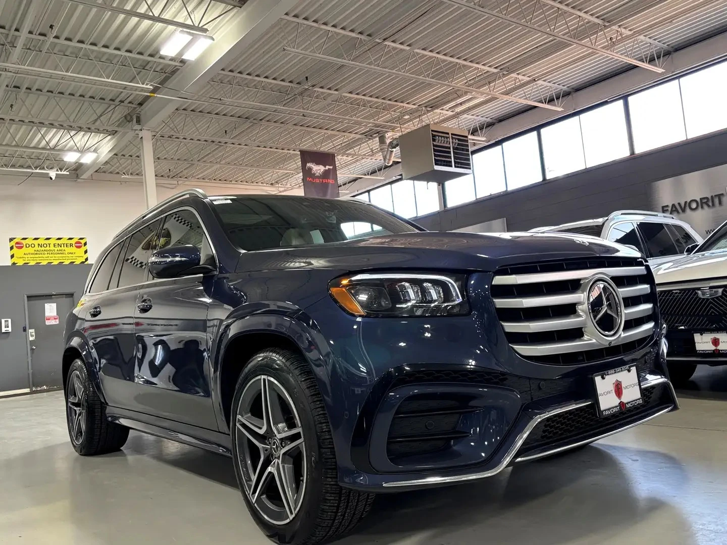 Mercedes-Benz GLS 450 4matic AMG pkg Цена до България & АвтоКредит, снимка 2 - Автомобили и джипове - 56145745