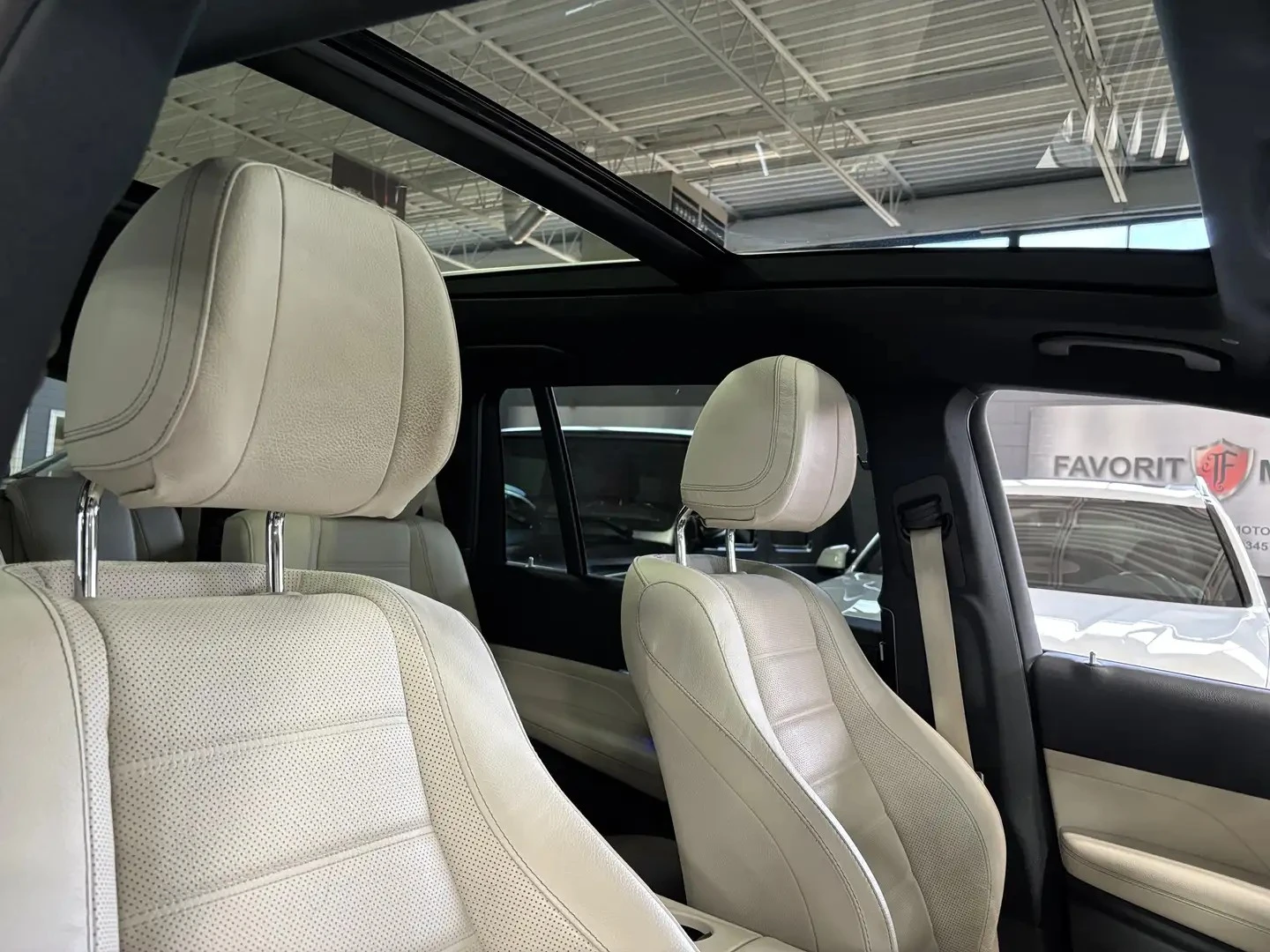 Mercedes-Benz GLS 450 4matic AMG pkg Цена до България & АвтоКредит, снимка 11 - Автомобили и джипове - 56145745