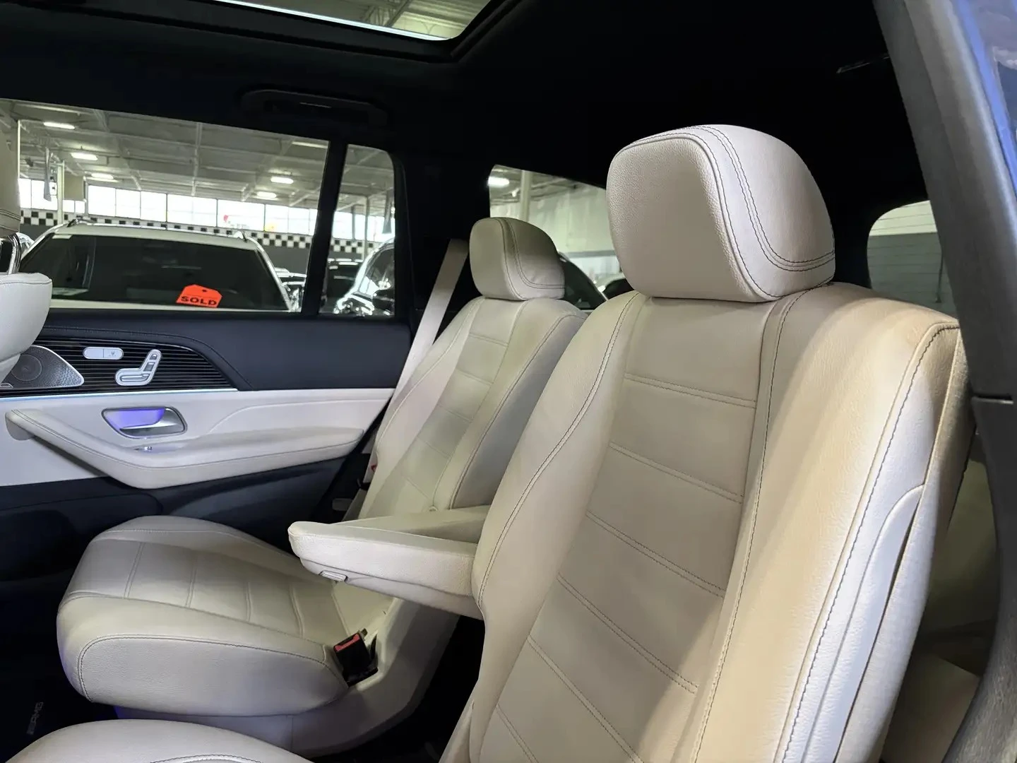 Mercedes-Benz GLS 450 4matic AMG pkg Цена до България & АвтоКредит, снимка 8 - Автомобили и джипове - 56145745