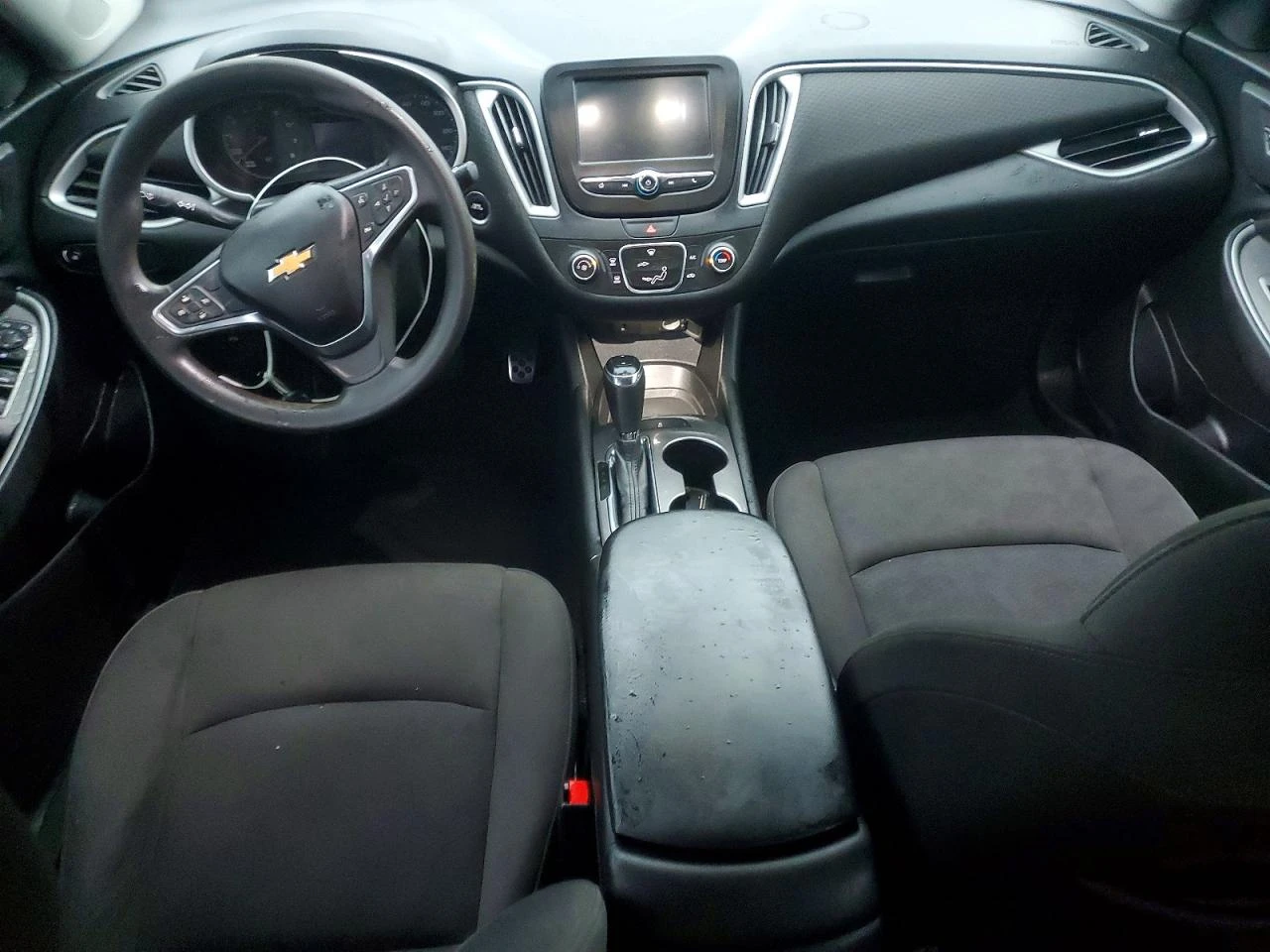 Chevrolet Malibu 1.5l Ls, снимка 8 - Автомобили и джипове - 56151818