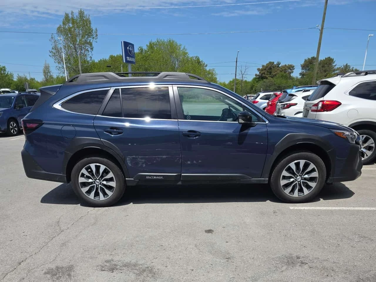 Subaru Outback * Limited * CARFAX * ОПЦИЯ ЗА ФИНАНСИРАНЕ , снимка 3 - Автомобили и джипове - 56161192