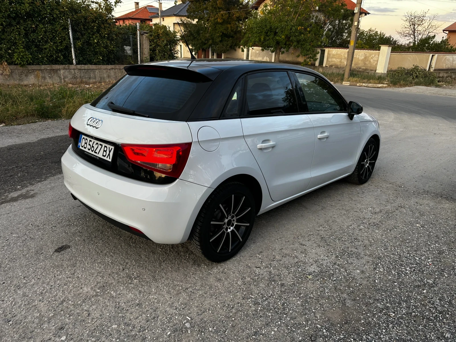 Audi A1, снимка 3 - Автомобили и джипове - 56322754