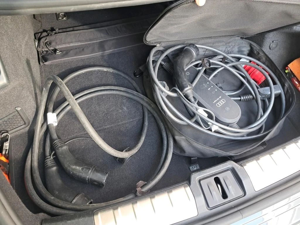 Audi E-Tron GT 93kWh Quattro Leather LED navi 88%SoH | Mobile.bg � ����������� 12