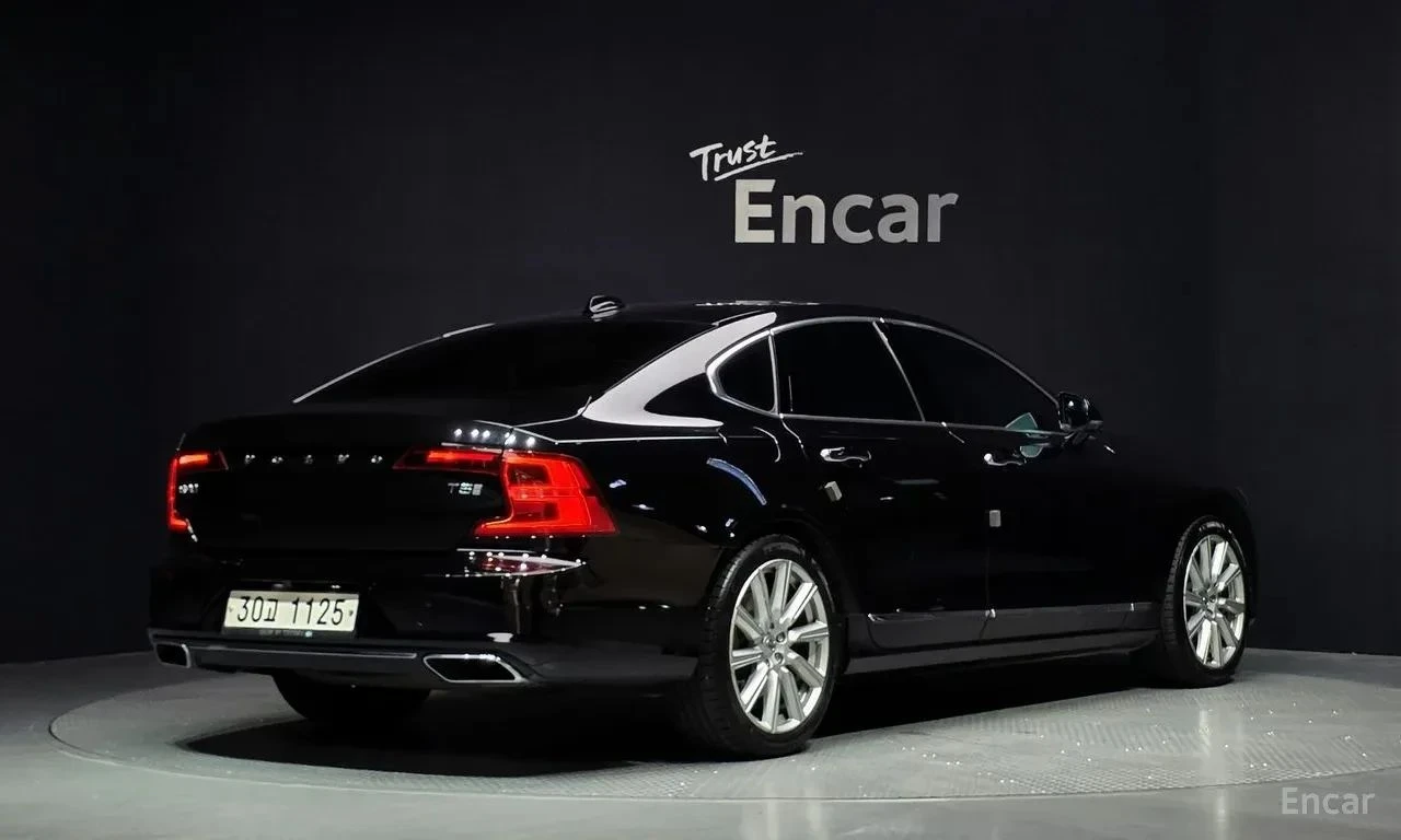 Volvo S90, снимка 2 - Автомобили и джипове - 56710891