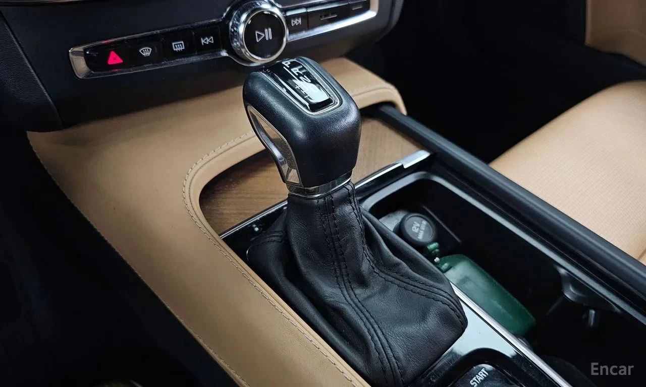 Volvo S90, снимка 12 - Автомобили и джипове - 56710891