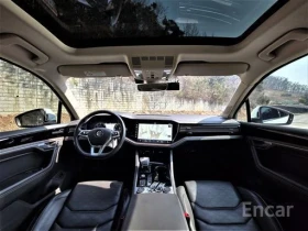 VW Touareg 3.0 TDI Prestige | ОБДУХВАНЕ | HEAD-UP | KEYLESS |, снимка 8