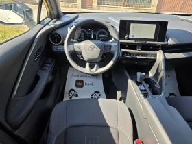 Toyota C-HR 2.0/PLUG-IN-HYBRID/11.000км./DISTRONIC/LINE-ASSIST, снимка 8