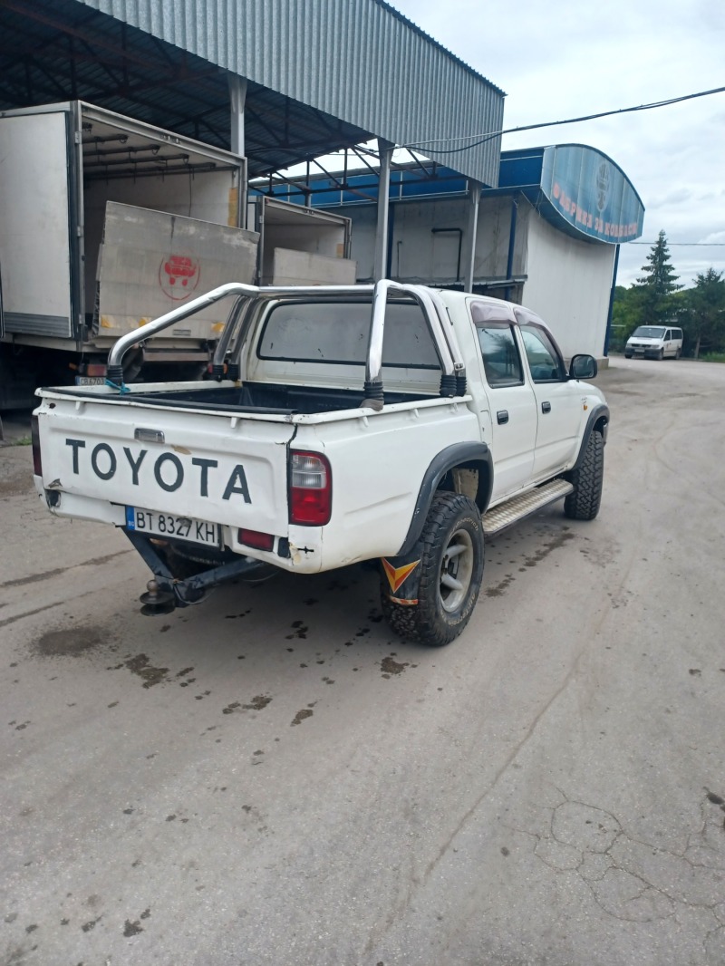 Toyota Hilux, снимка 3 - Автомобили и джипове - 45626476