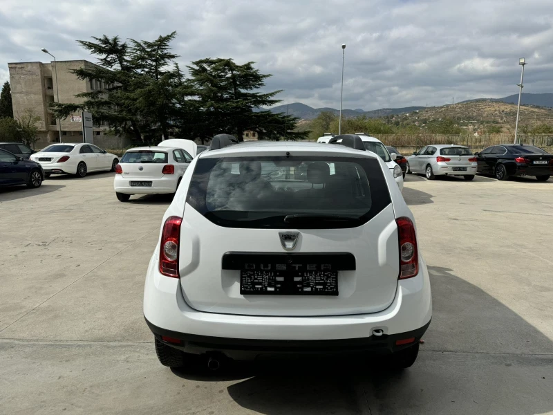 Dacia Duster 1.6 105 BENZIN, снимка 4 - Автомобили и джипове - 47216019