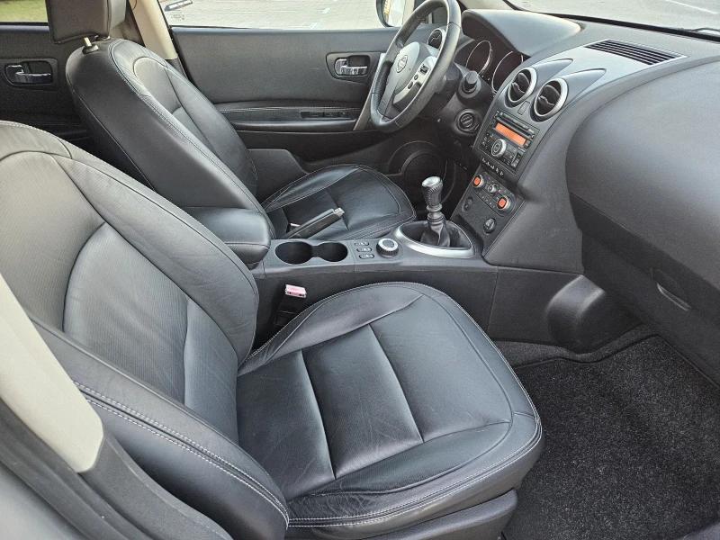 Nissan Qashqai 2.0i 4x4 SWISS EDITION , снимка 9 - Автомобили и джипове - 52347580