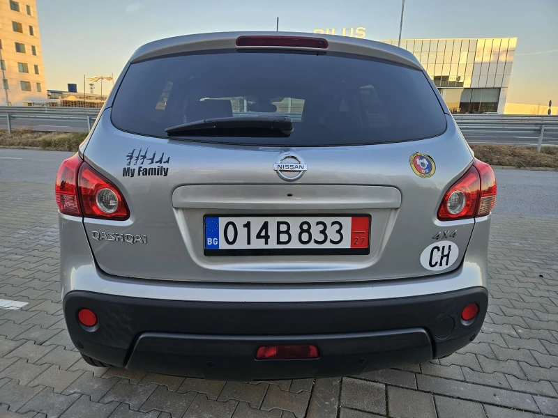Nissan Qashqai 2.0i 4x4 SWISS EDITION , снимка 4 - Автомобили и джипове - 52347580