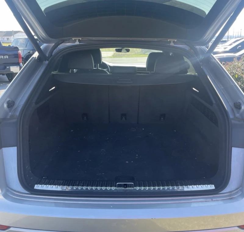Audi Q8 Virtual Cockpit Plus* панорама* подгрев* , снимка 16 - Автомобили и джипове - 52431531
