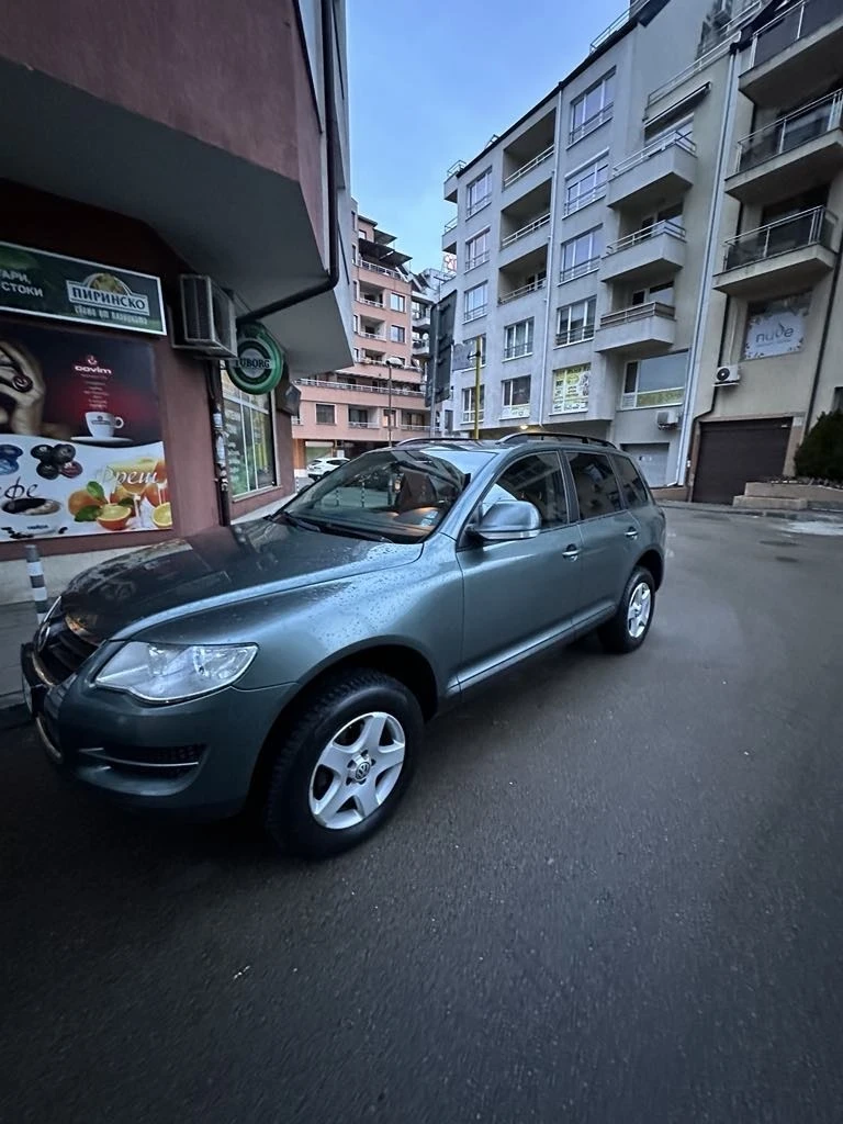 VW Touareg 2.5, снимка 8 - Автомобили и джипове - 46901590