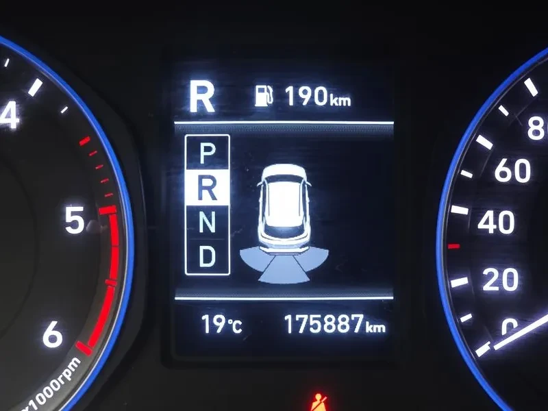Hyundai Kona 1.6, снимка 15 - Автомобили и джипове - 54627057