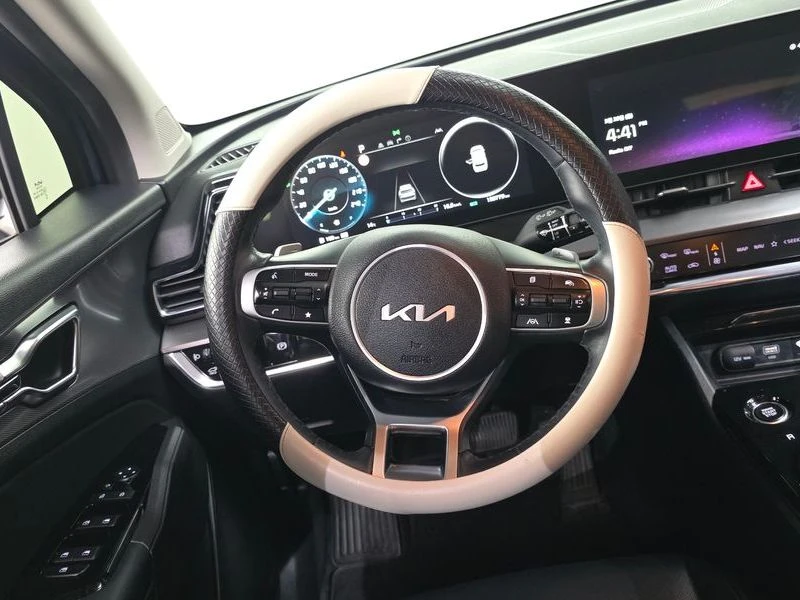 Kia Sportage 1.6 230 hp Automatic, снимка 13 - Автомобили и джипове - 55739276