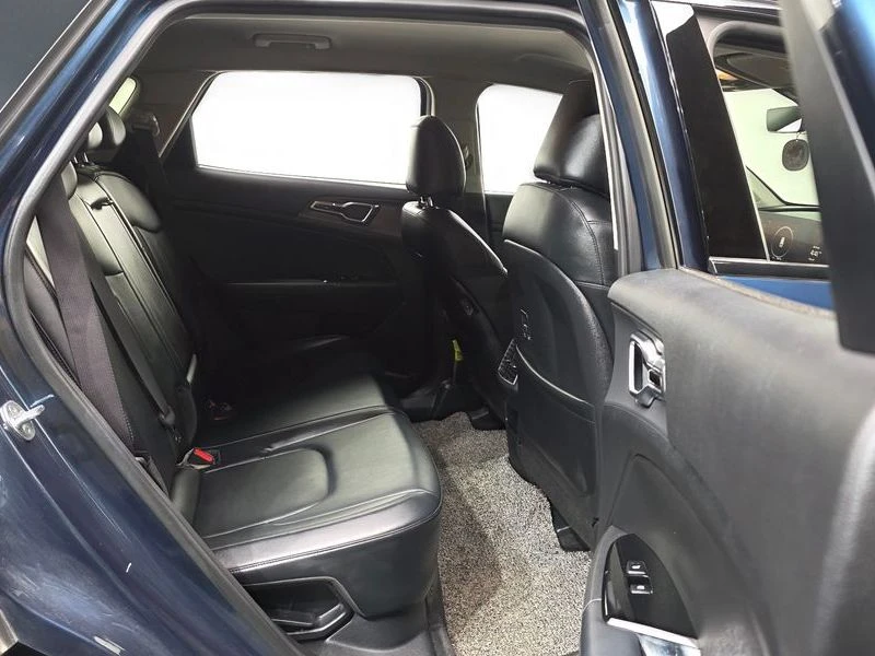 Kia Sportage 1.6 230 hp Automatic, снимка 12 - Автомобили и джипове - 55739276