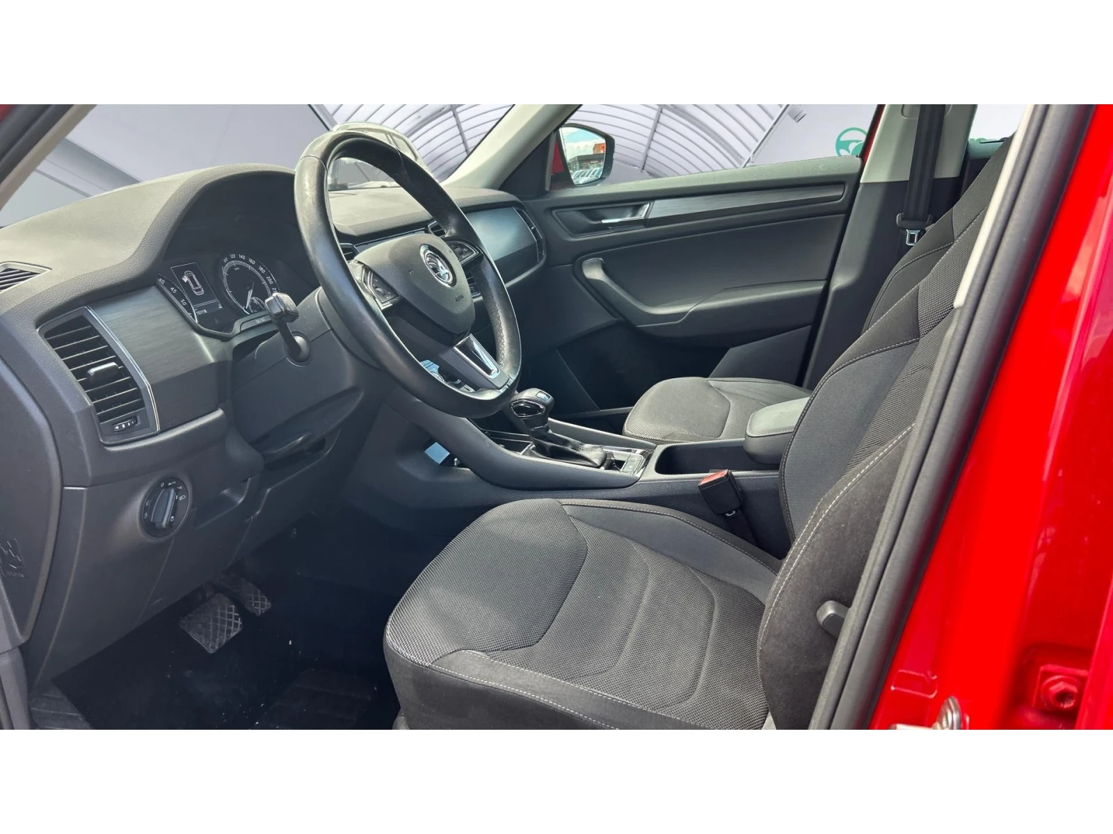 Skoda Kodiaq 2.0 TDi DSG, Месечна вноска от 650 лв. - изображение 9
