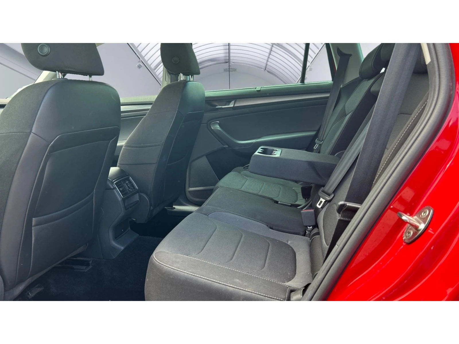 Skoda Kodiaq 2.0 TDi DSG, Месечна вноска от 650 лв. - изображение 10