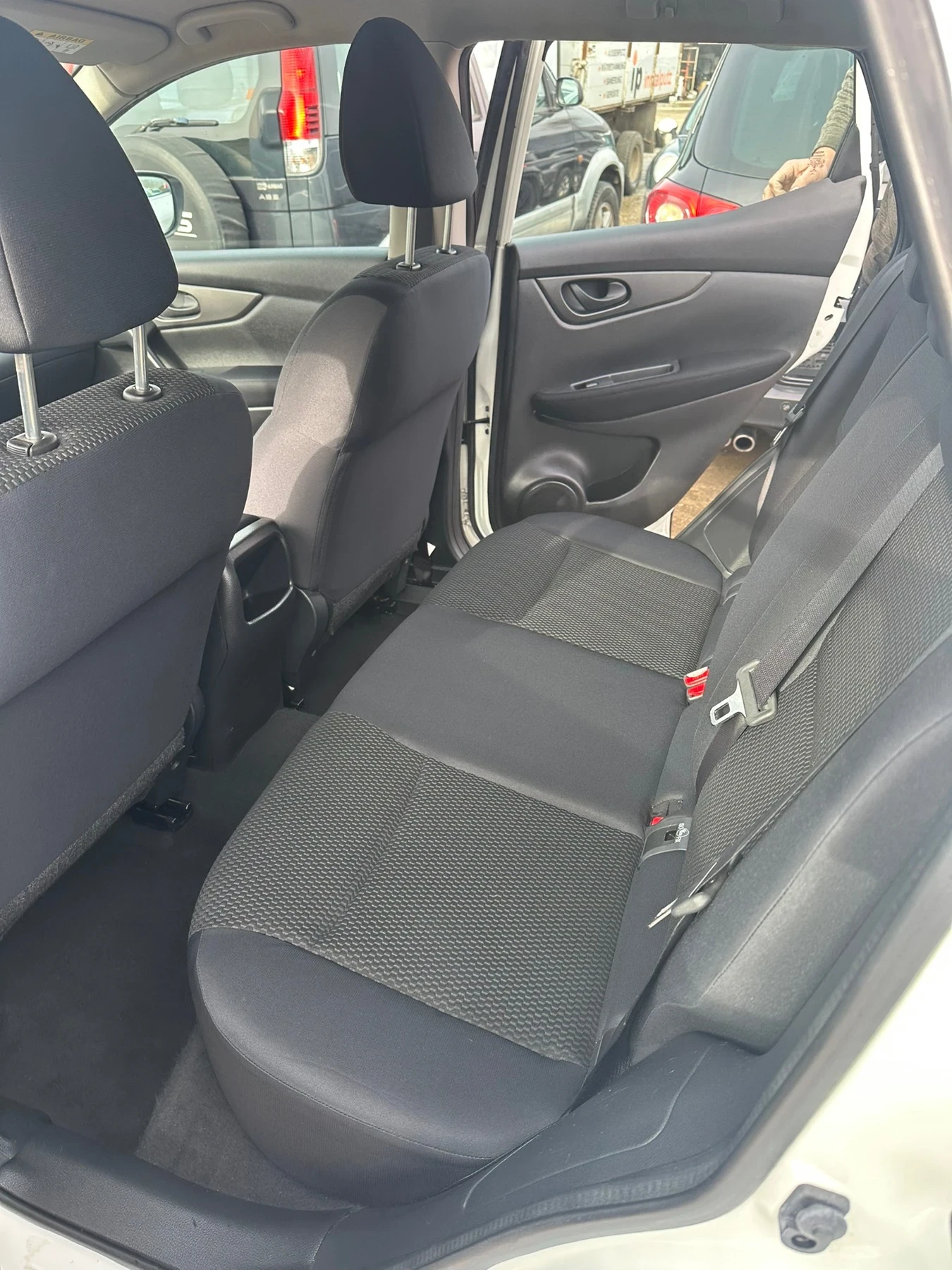 Nissan Qashqai 1.5 DCI NAVI | Mobile.bg � ����������� 10