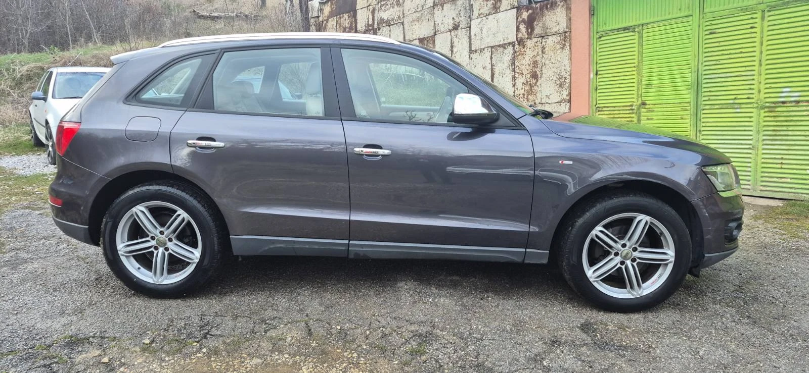 Audi Q5 2.0tdi, снимка 2 - Автомобили и джипове - 54172912