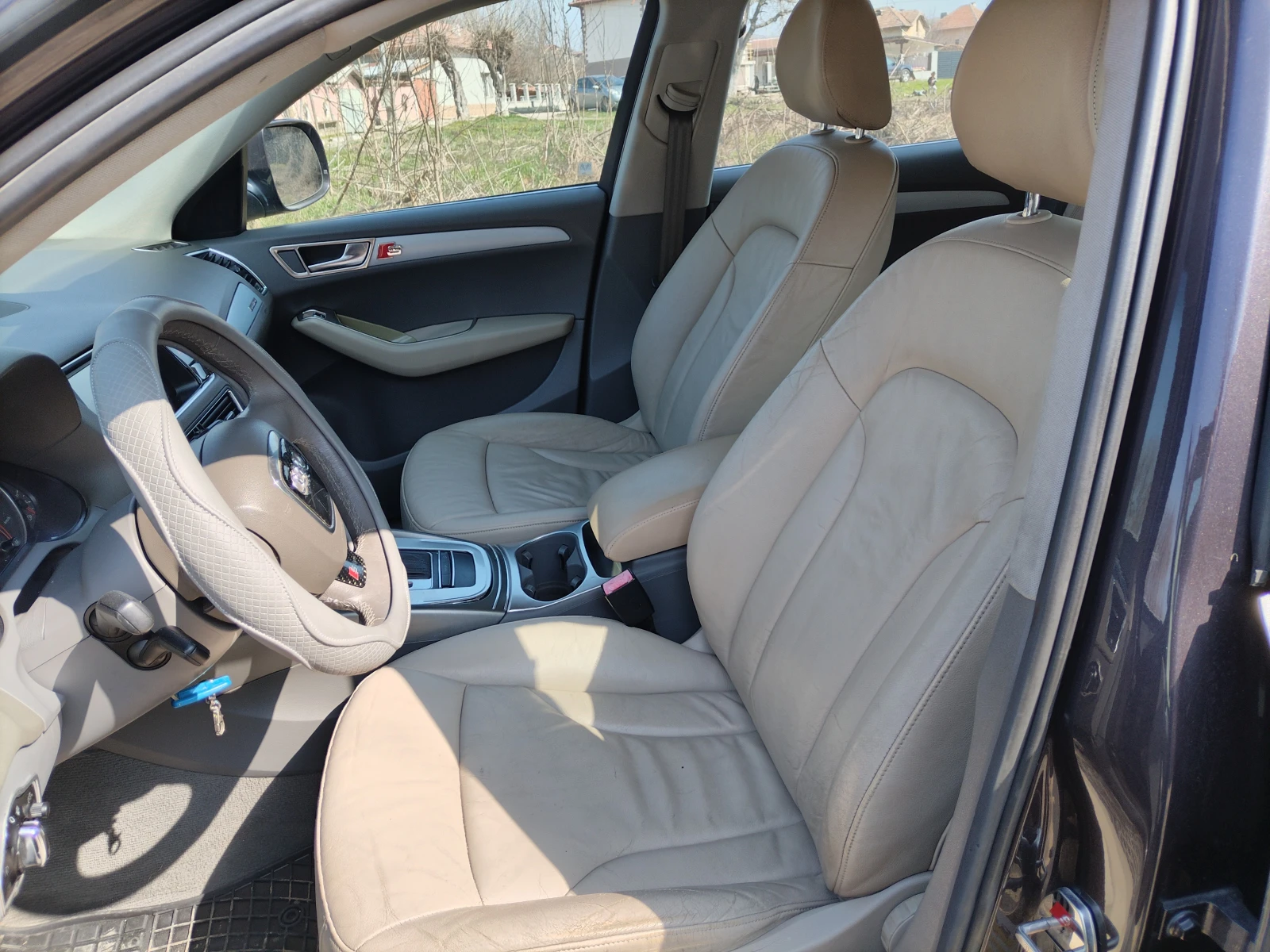 Audi Q5 2.0tdi, снимка 7 - Автомобили и джипове - 54172912