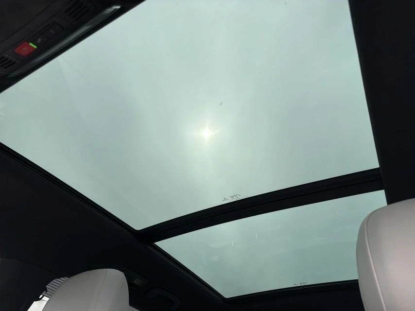 VW Tiguan Highline* R-Line* Back cam* Pano* Обдухване* 2ключ, снимка 11 - Автомобили и джипове - 55280196