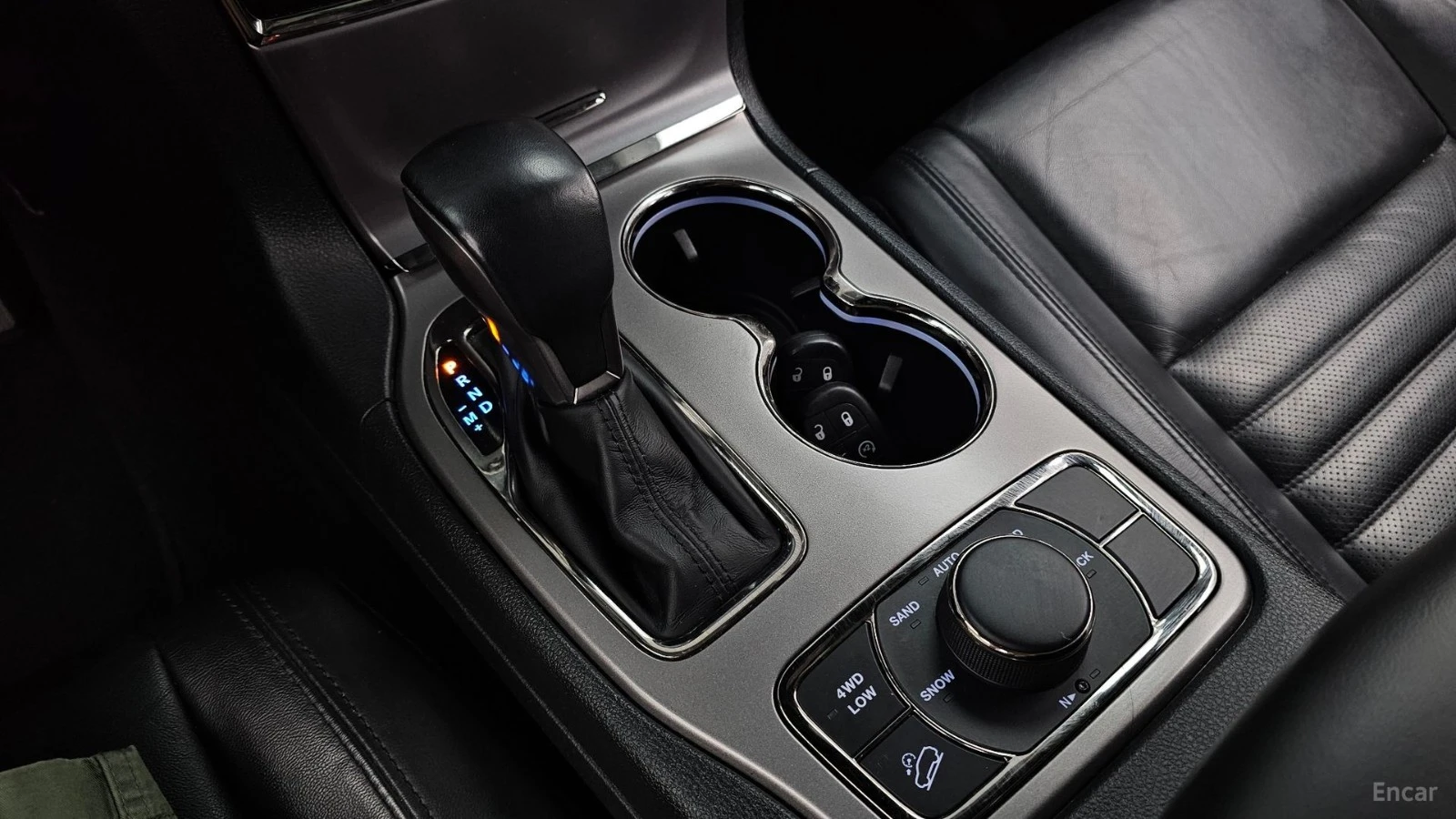 Jeep Grand cherokee 2021* LIMITED X* BLACK* �������* 8ZF* PANO* ������ | Mobile.bg � ����������� 13