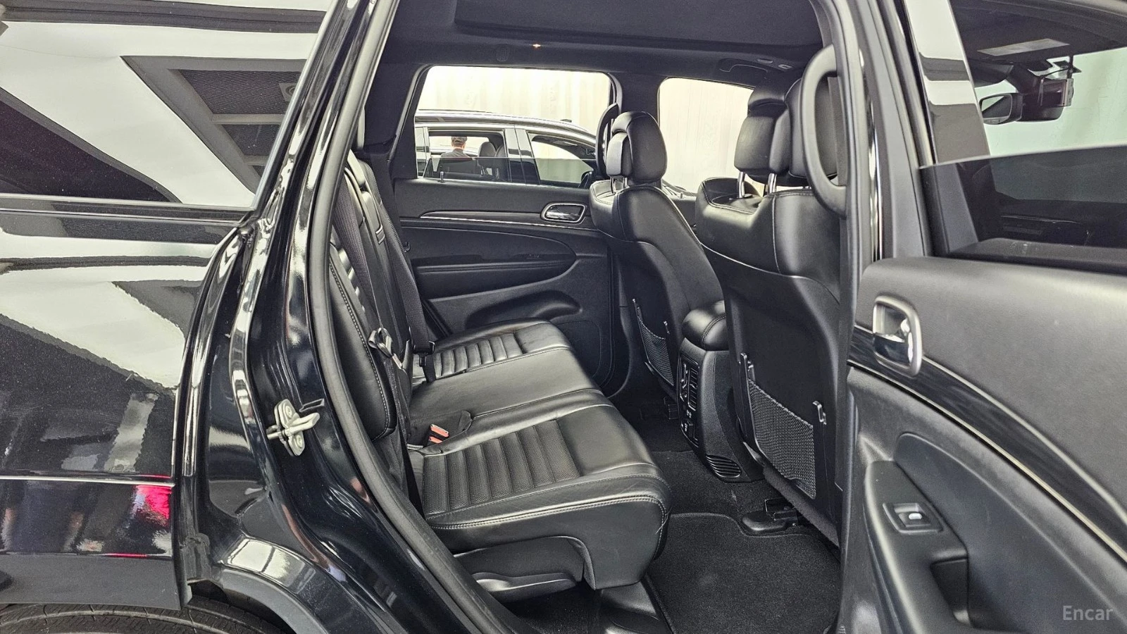 Jeep Grand cherokee 2021* LIMITED X* BLACK* �������* 8ZF* PANO* ������ | Mobile.bg � ����������� 14