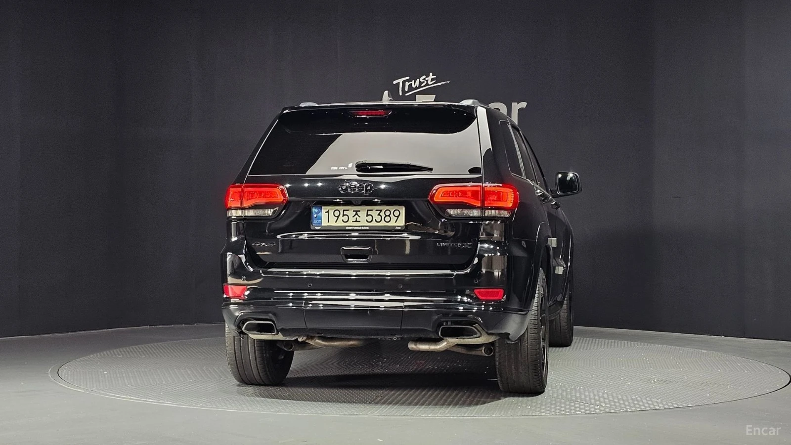 Jeep Grand cherokee 2021* LIMITED X* BLACK* �������* 8ZF* PANO* ������ | Mobile.bg � ����������� 4