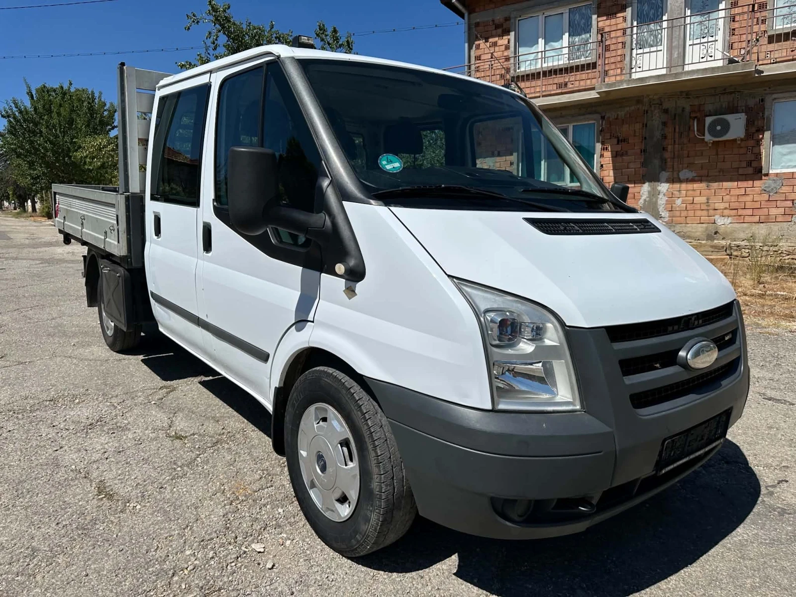 Ford Transit 2.4 100кс 6+ 1