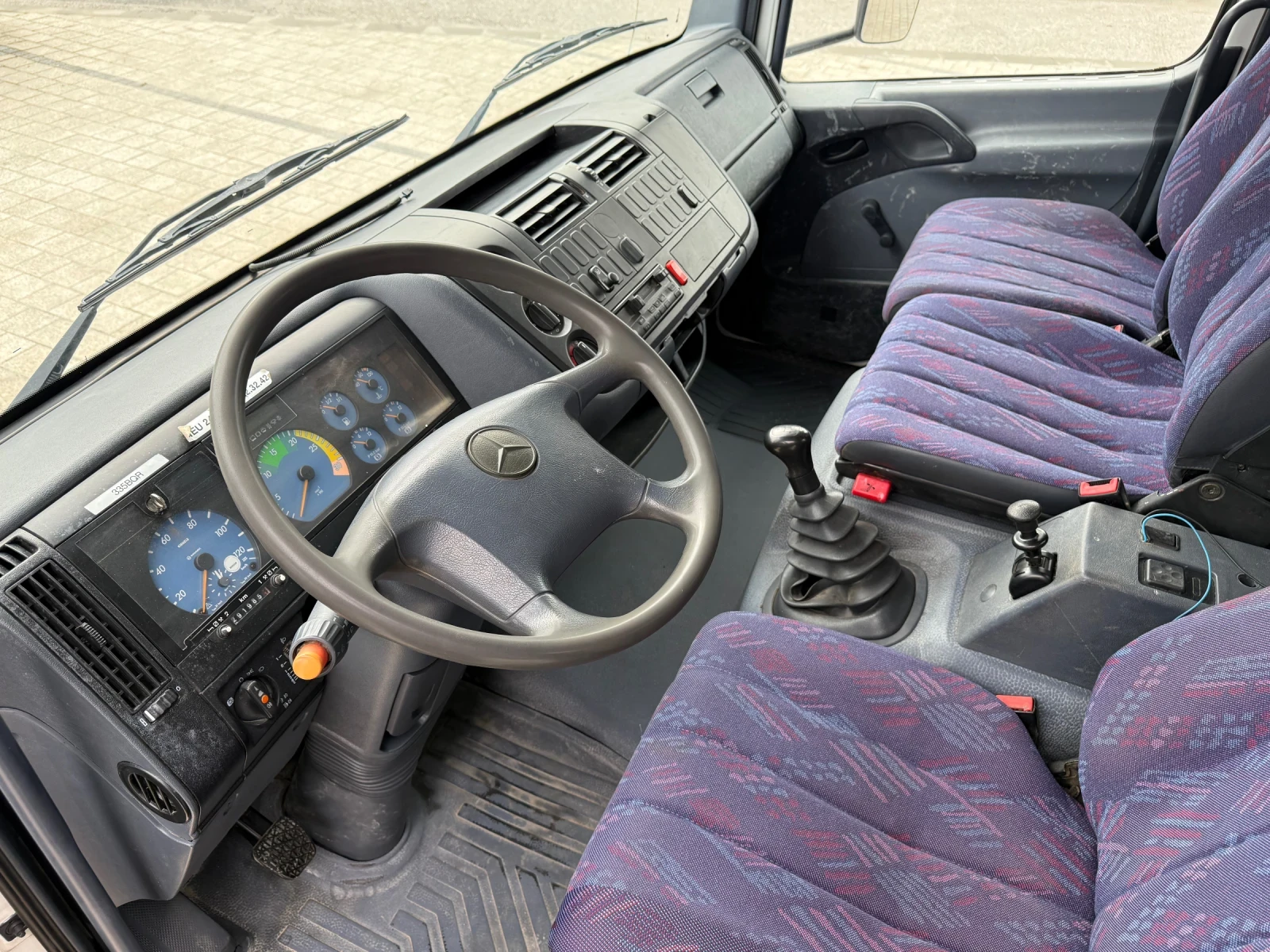 Mercedes-Benz Atego 1217    4  | Mobile.bg   12