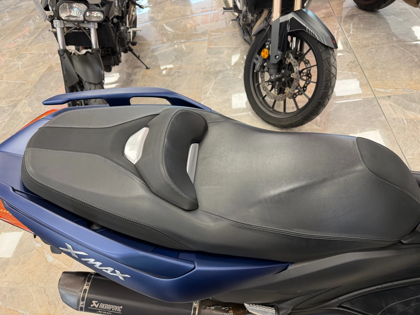 Yamaha X-max 300 ABS TC AKRAPOVIC, снимка 5 - Мотоциклети и мототехника - 54677171