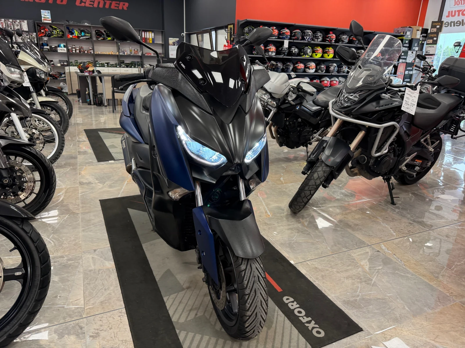 Yamaha X-max 300 ABS TC AKRAPOVIC