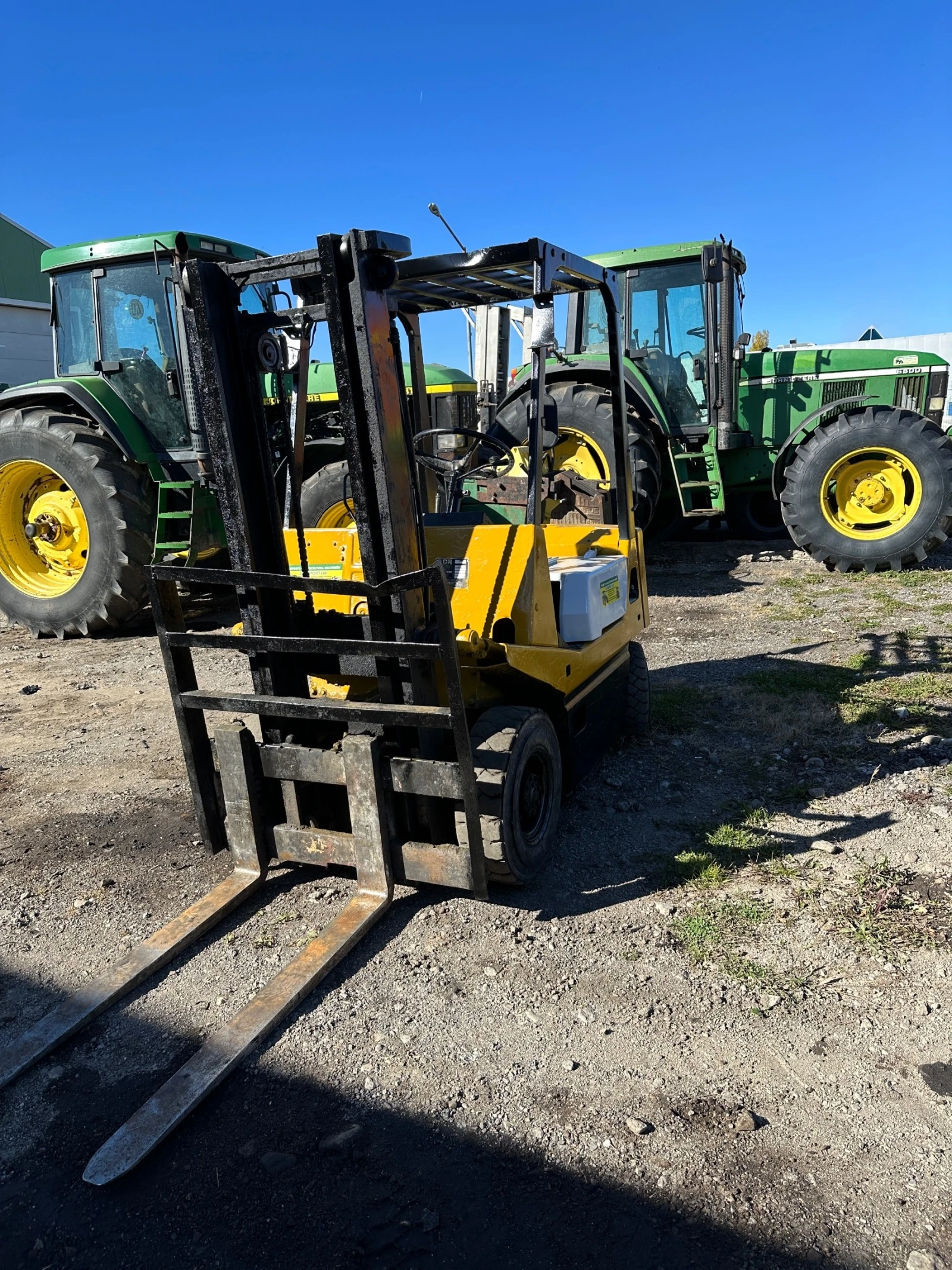  Yale  | Mobile.bg   3