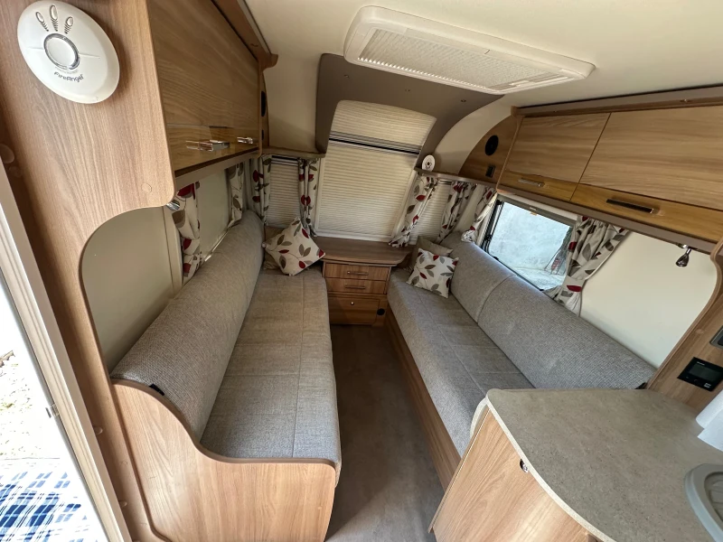 Каравана Bailey Pegasus IV, снимка 14 - Каравани и кемпери - 51206736