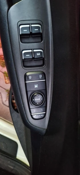 Kia K5 2.0 LPI /90 000 km/CarPlay/Бяла перла, снимка 12