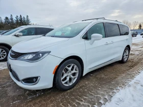 Chrysler Pacifica Touring-L Plus 2WD