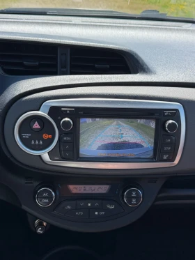 Toyota Yaris CAM/NAVI/LPG/PANO - 6199 € / 12124.19 лв. - 34657035 9