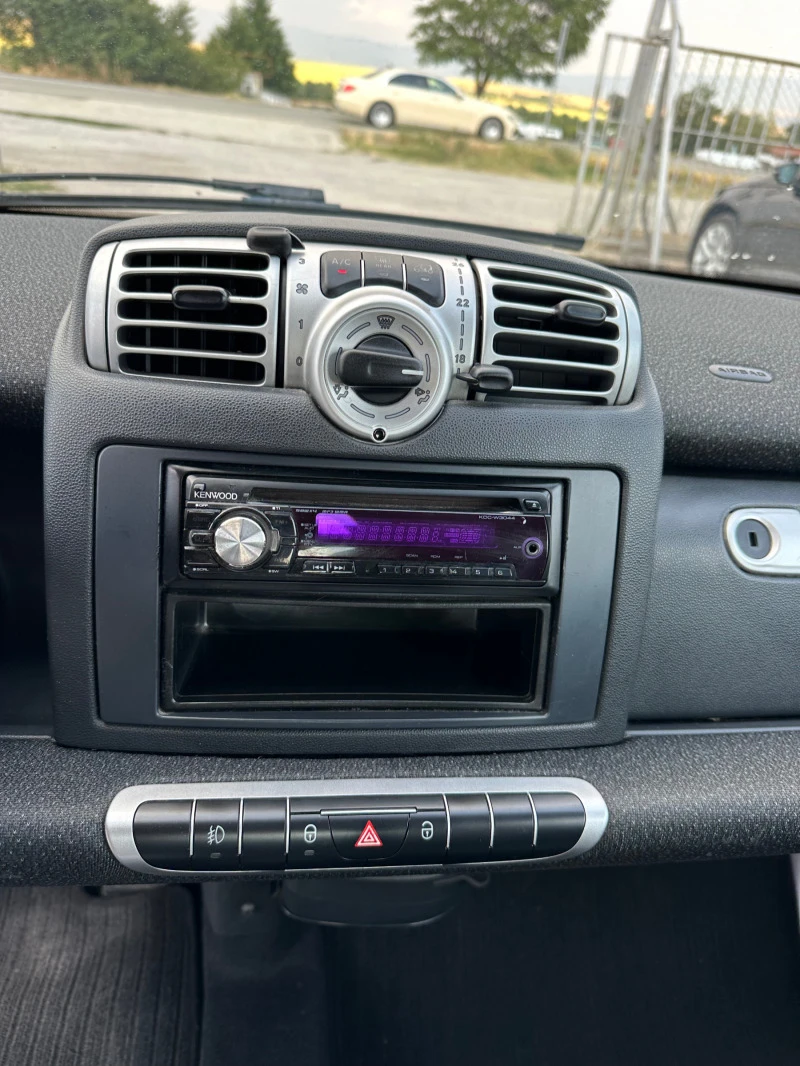 Smart Fortwo 1.0benzin 115433km, снимка 12 - Автомобили и джипове - 46790813