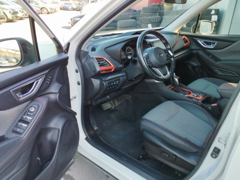 Subaru Forester 2.0 i MHEV , снимка 9 - Автомобили и джипове - 48022577