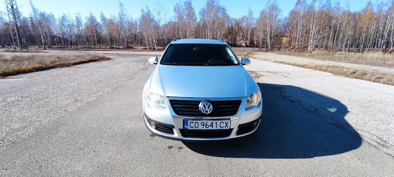 VW Passat, снимка 1 - Автомобили и джипове - 48111488