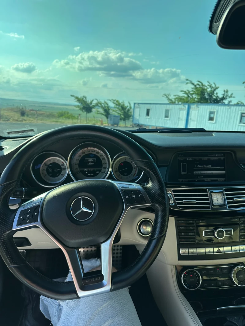 Mercedes-Benz CLS 350, снимка 13 - Автомобили и джипове - 52542227