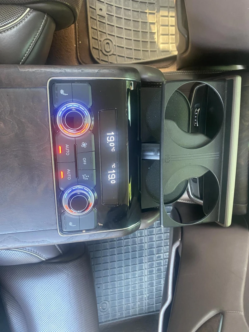 Audi A8 4.2tdi, снимка 12 - Автомобили и джипове - 51312525