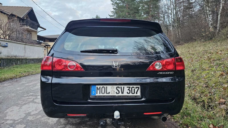 Honda Accord 2.0, снимка 6 - Автомобили и джипове - 52682395