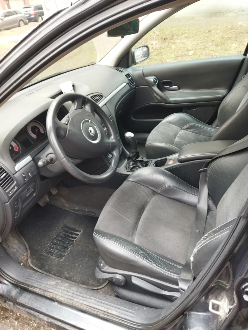 Renault Laguna Турбо бензин , снимка 5 - Автомобили и джипове - 52950025