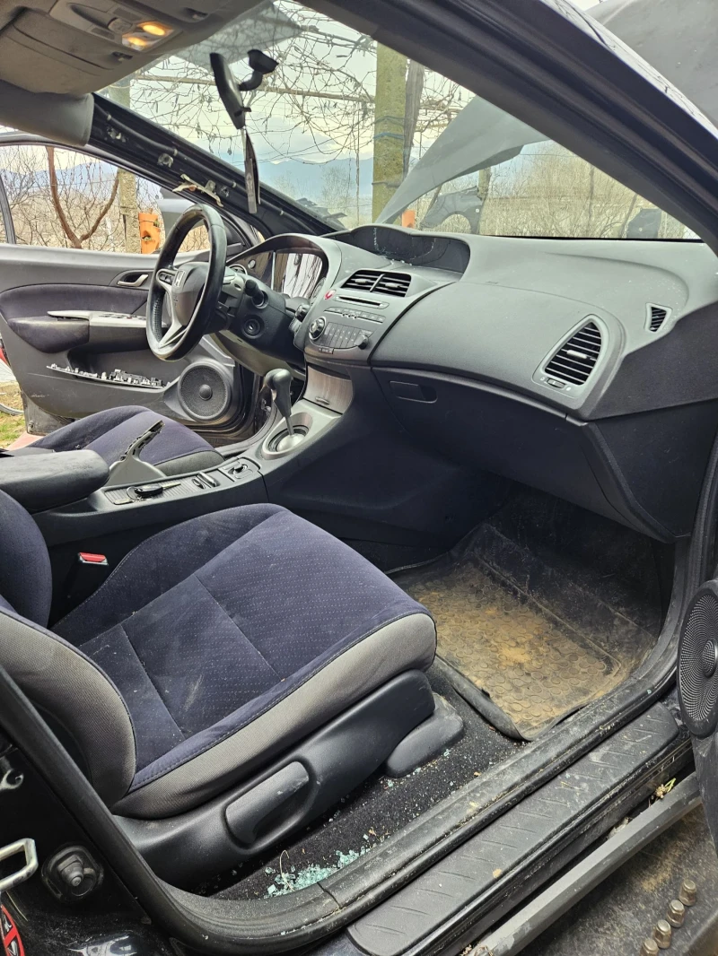 Honda Civic, снимка 9 - Автомобили и джипове - 53036510
